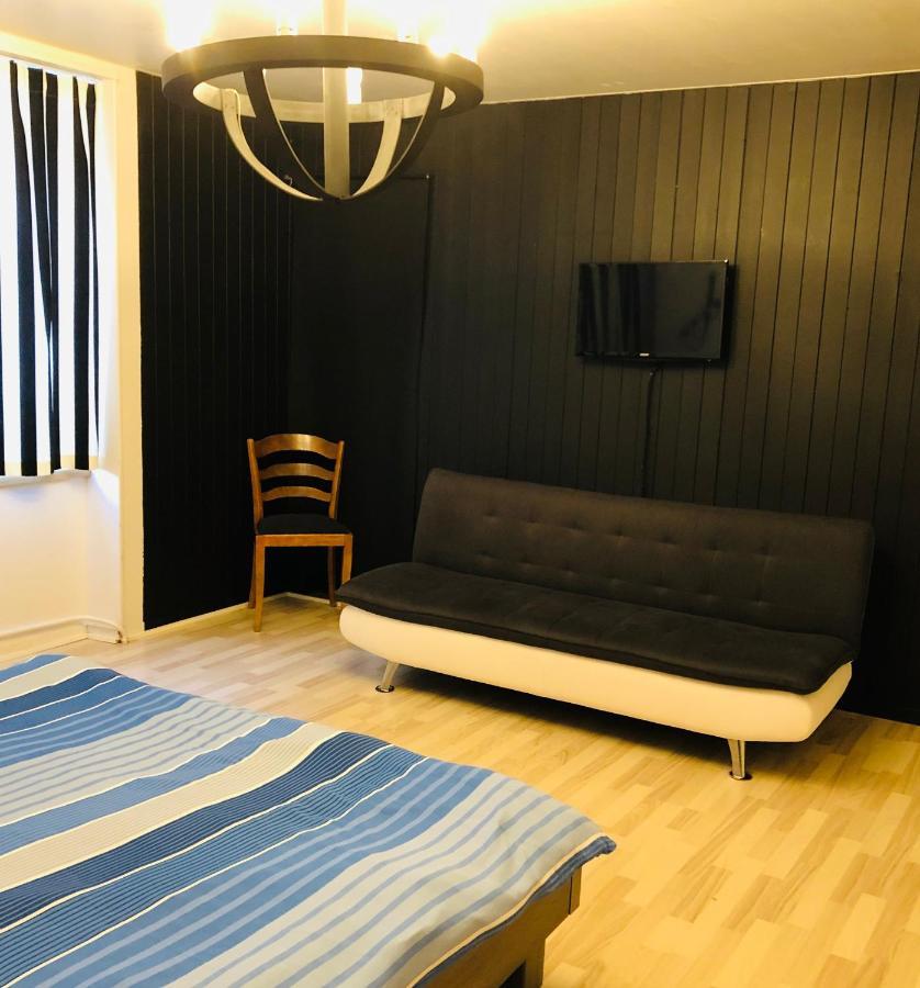 Salt - Pepper Apartment Fleurier Bagian luar foto